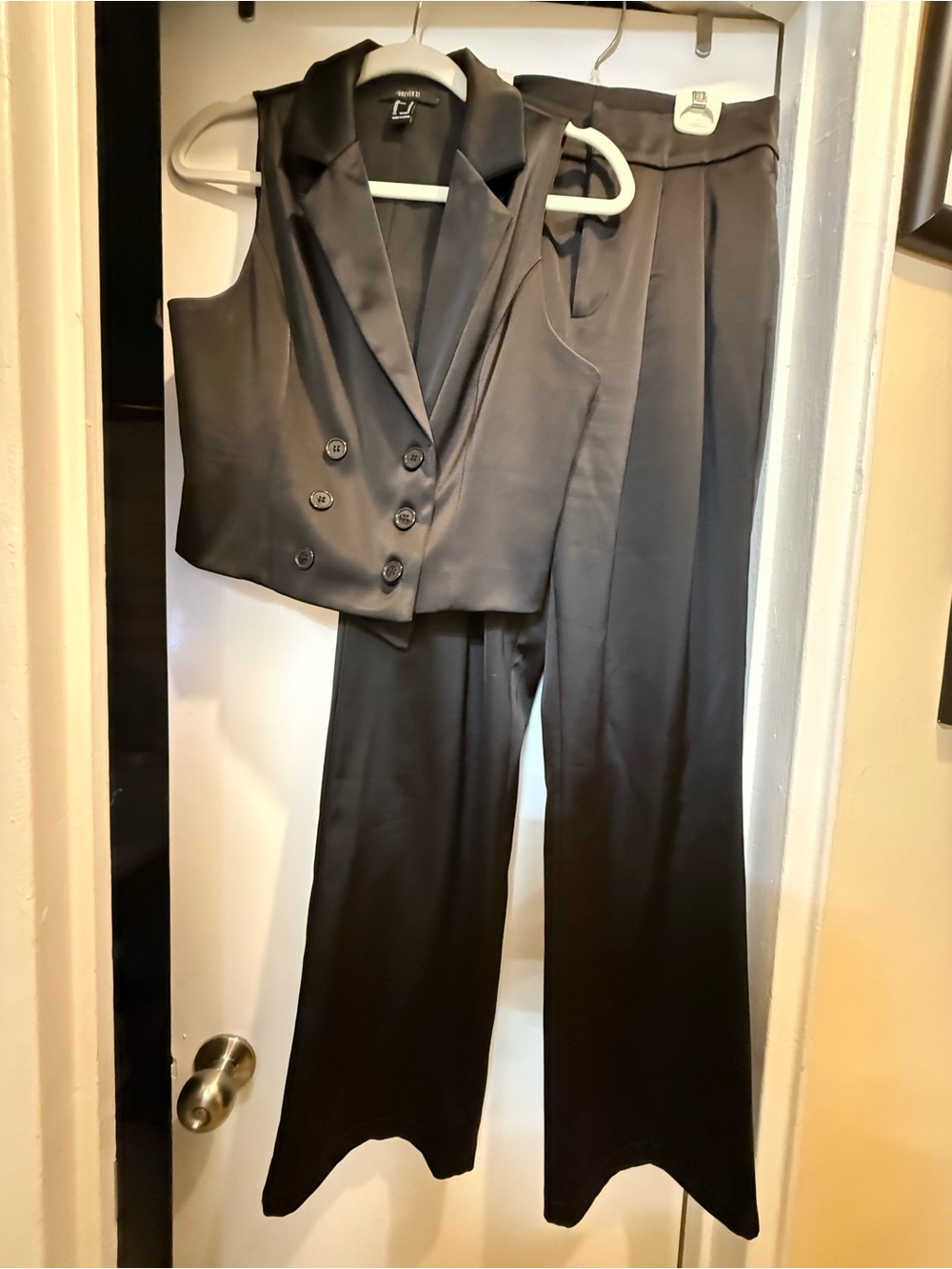 Forever 21 Black satin Double-Breasted Vest & Wide-Leg Pants Set